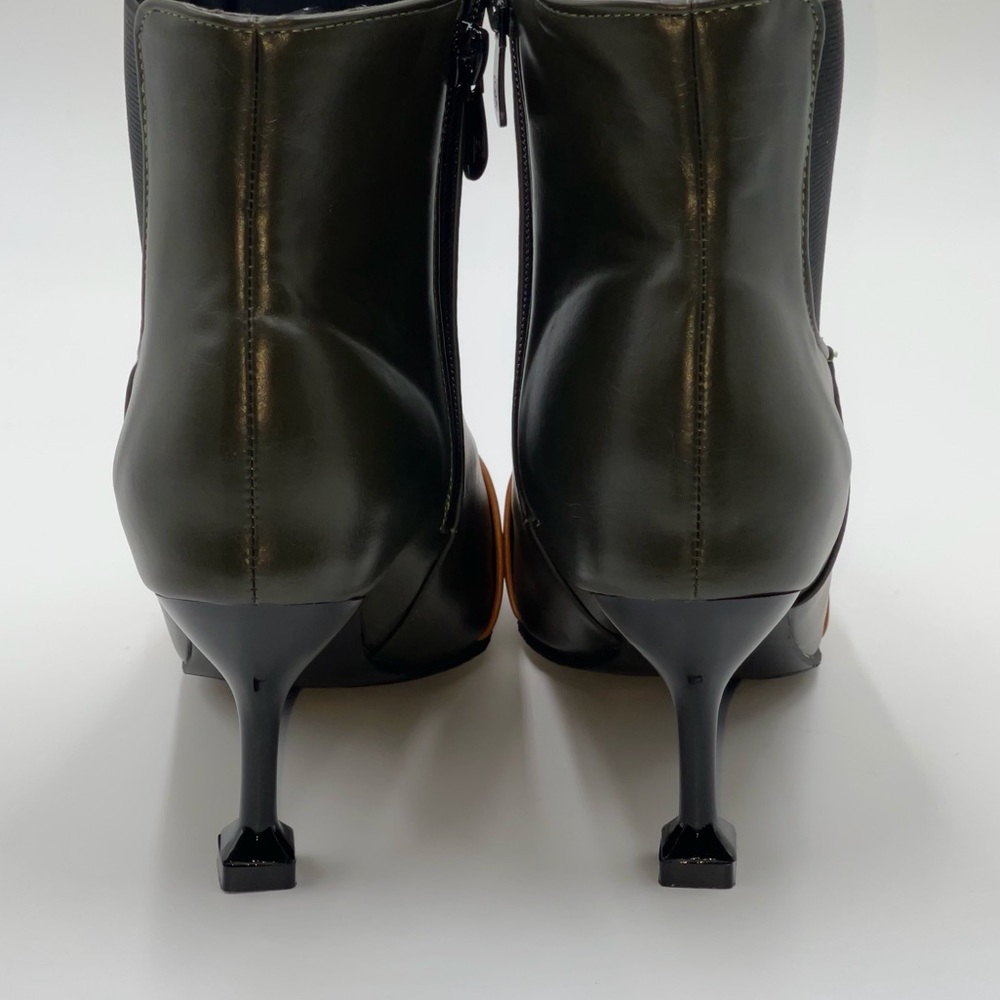 🆕 Buckle Decor Pyramid Boots - Picture 10 of 10